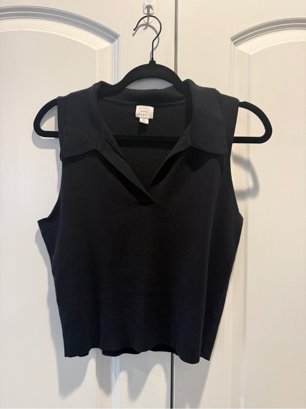 a new day Black Collared Knit Cropped Tank